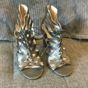 Size 11, black torrid heel